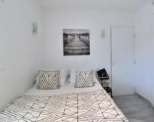 Holiday home Les Maisons Du Paty Arles France